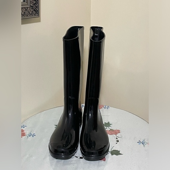 Women’s black rubber boots - Picture 4 of 5